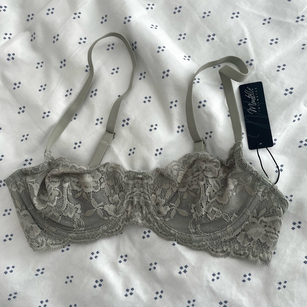 NWT Montelle Intimates Flirt Demi Lace Bra